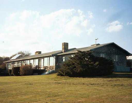 89 Cliff Drive, Narragansett