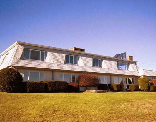 40 Anawan Drive, Narragansett