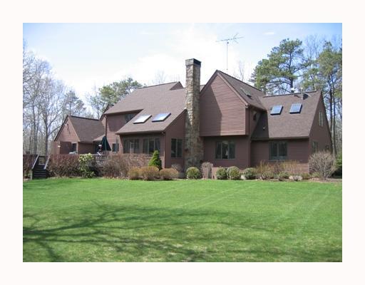 80 Hummingbird Hollow, South Kingstown