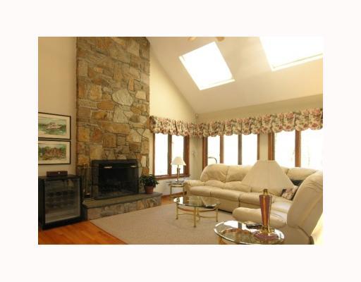 80 Hummingbird Hollow, South Kingstown