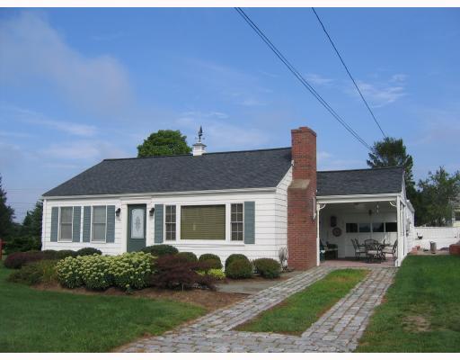 56 East Shore Road, Narragansett