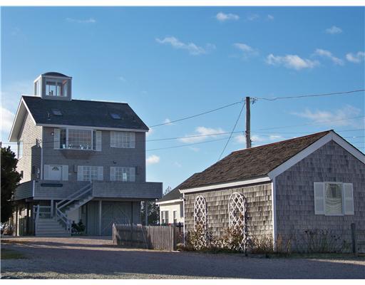 828 West Beach Road, Charlestown