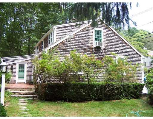 1724 South Road, South Kingstown