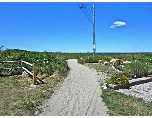 1 Offshore Road  37, Narragansett