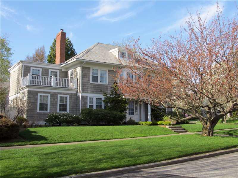 162 Freeman Parkway, Providence, RI 02906 MLS 1039525 Lila Delman