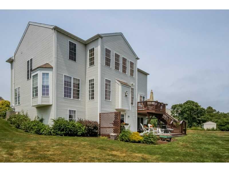 53 Schooner Cove Lane, Narragansett