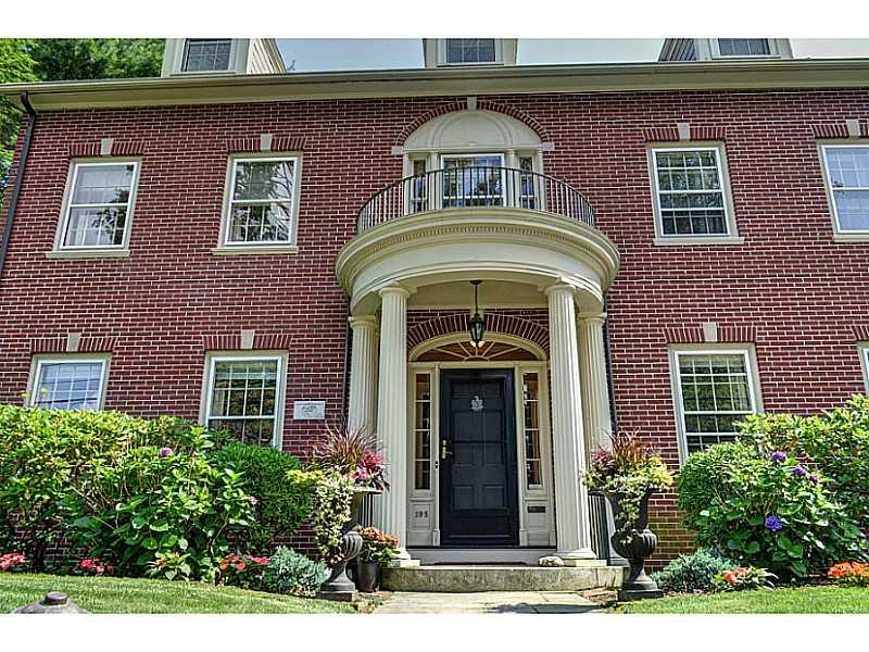 195 Freeman Parkway, Providence, RI 02906 MLS 1077251 Lila Delman