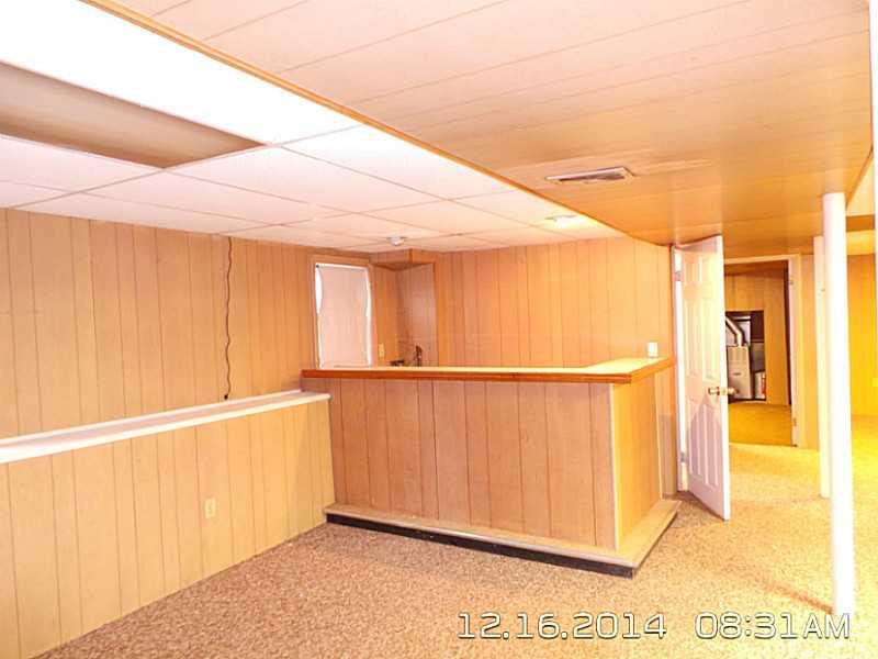 185 CLAYPOOL DR Warwick, Rhode Island 02886 Lila Delman