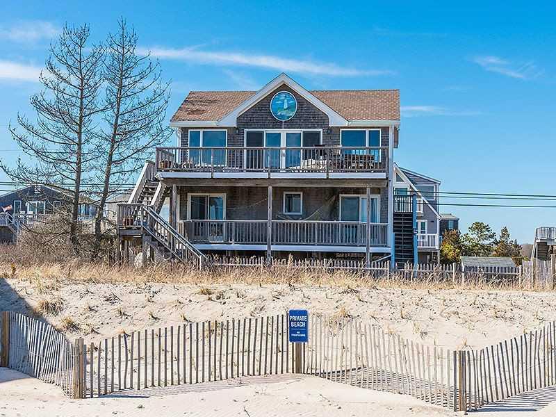 694 Charlestown Beach Road, Charlestown