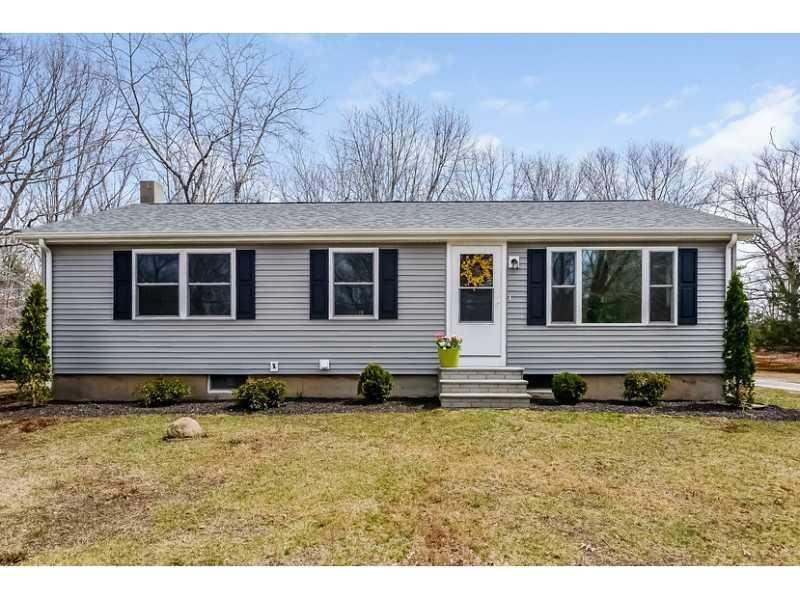 294 Railroad Avenue, North Kingstown