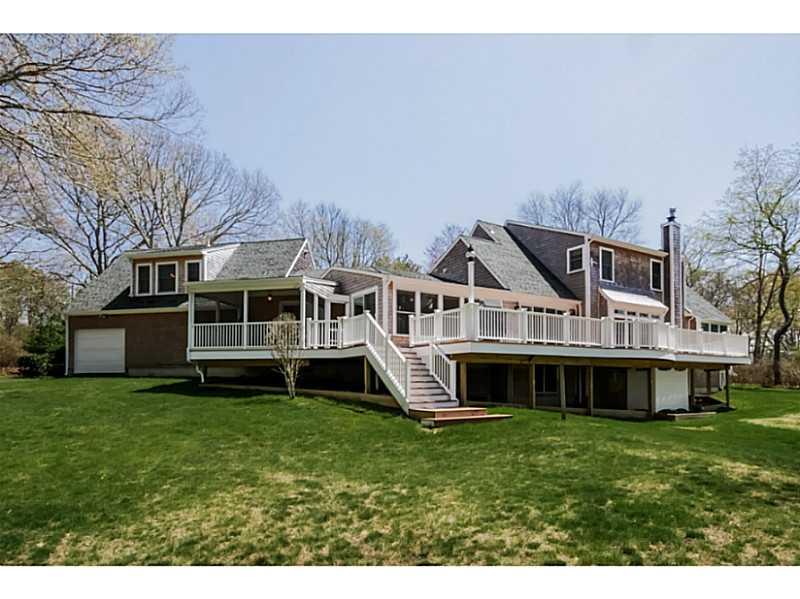 27 North Niantic Drive, Charlestown