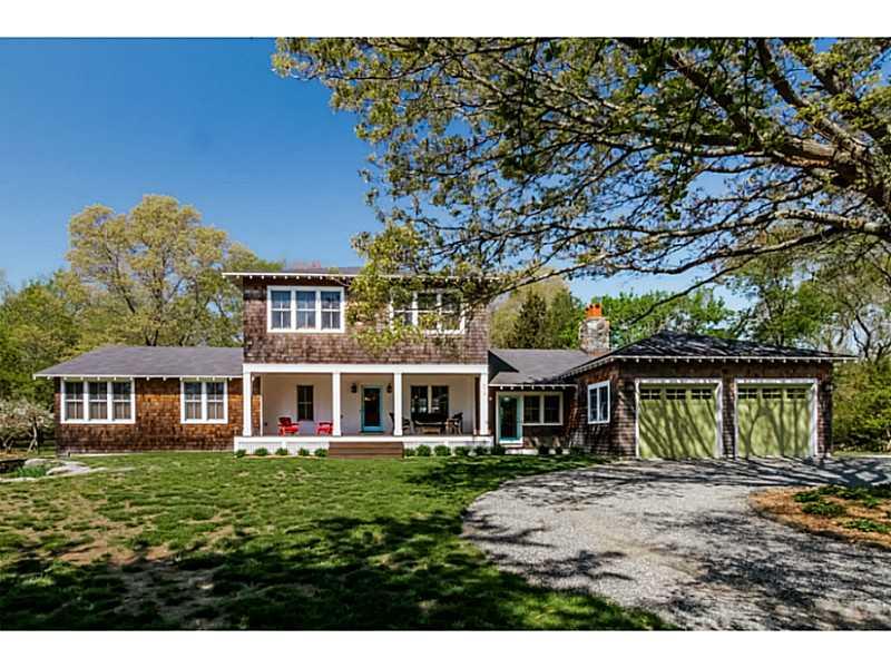 679 East Shore Road, Jamestown