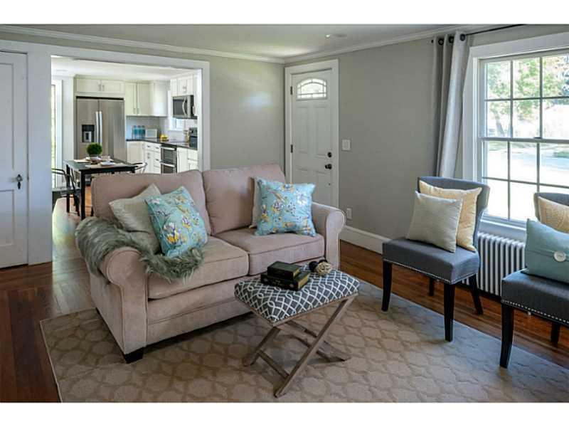 228 Hillard Avenue, Warwick, RI 02886 MLS 1101864 Lila Delman