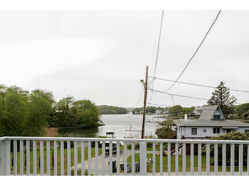 6 Delray Drive, Narragansett