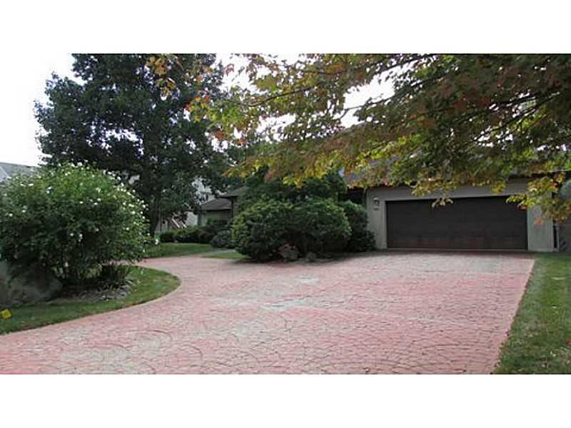 10 Apple Ridge Road, Cumberland, RI 02864 MLS 1109082 Lila Delman