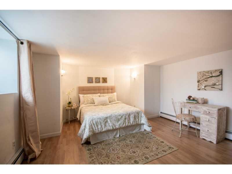 245 Eustis Avenue A, Newport, RI 02840 MLS 1118548 Lila Delman