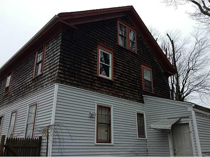 217 West Main Road, Middletown