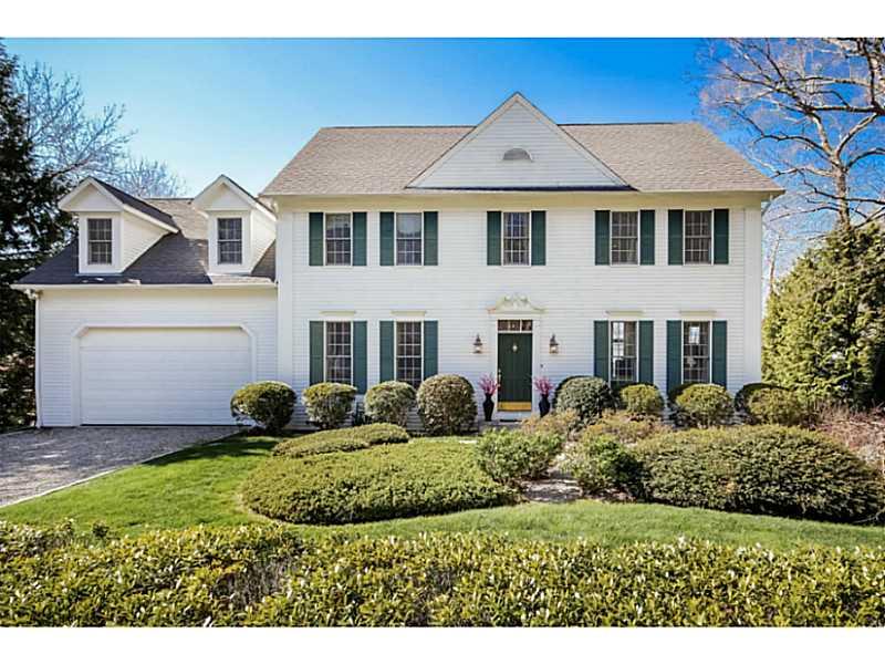 135 Indian Trail South, South Kingstown