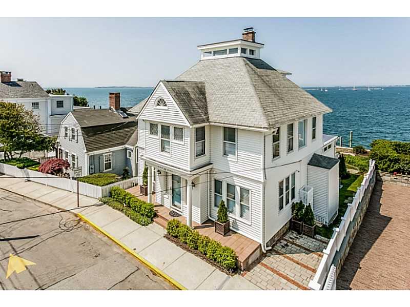 22 Water Street, Stonington