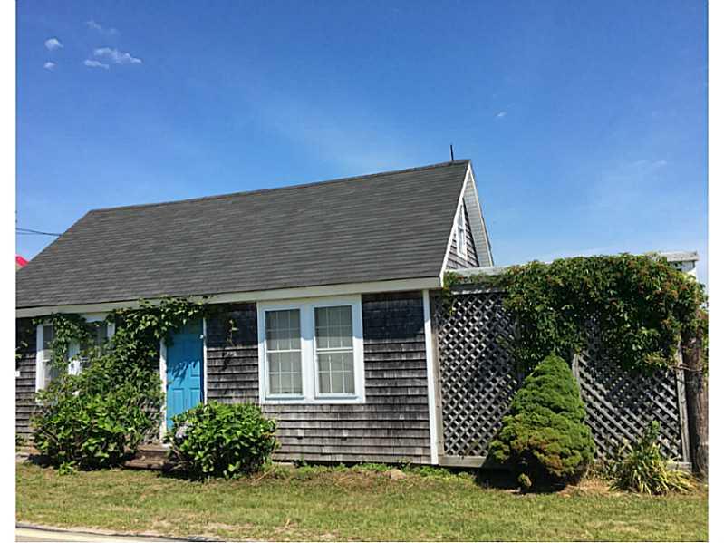 795 West Beach Road, Charlestown