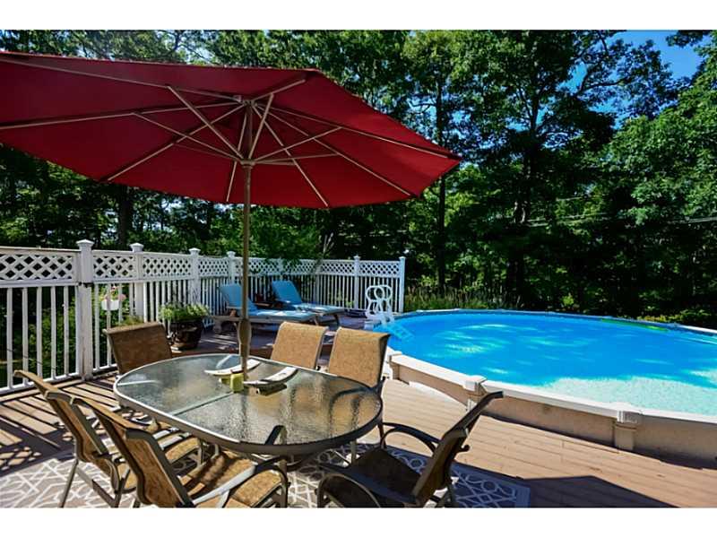 227 White Horn Drive, South Kingstown