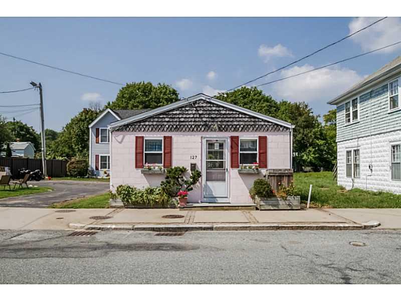 127 Boon Street, Narragansett