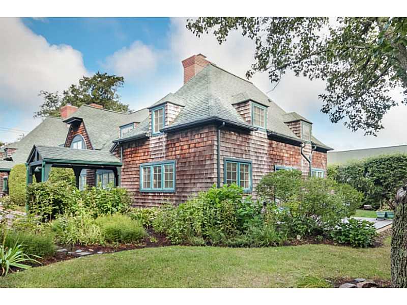 5 Gardencourt Drive  5, Narragansett