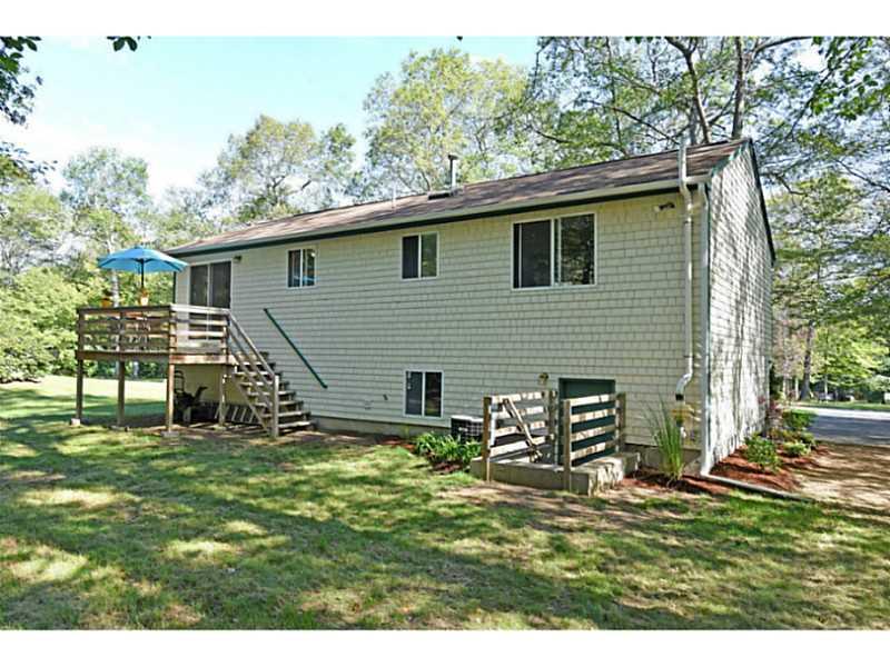 77 Huckleberry Road, North Kingstown