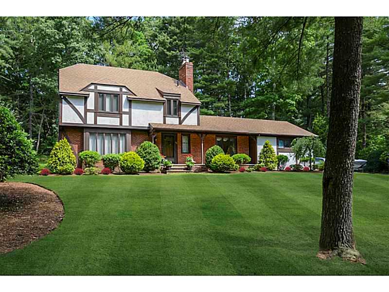 55 Hamilton Drive, East Greenwich, RI 02818 MLS 1139754 Lila Delman