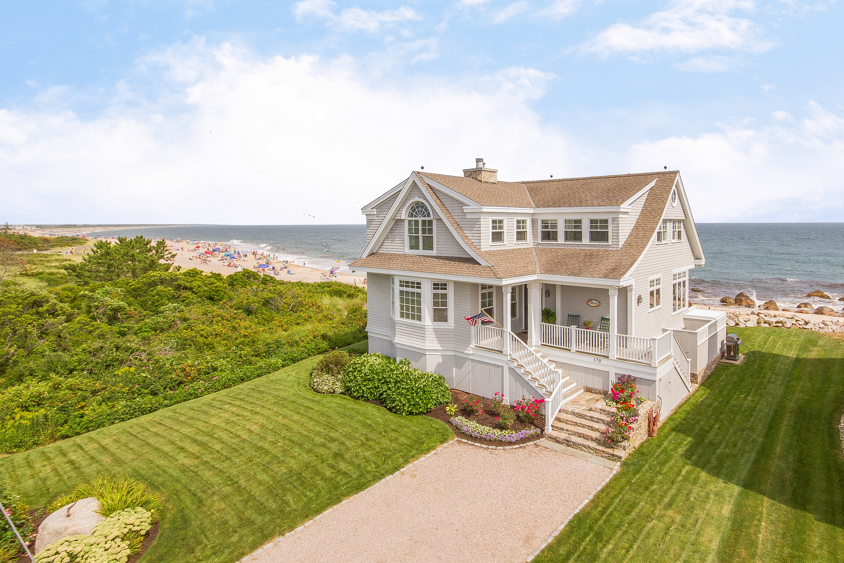 QUONNIE BEACH HOUSE SELLS IN 18 DAYS