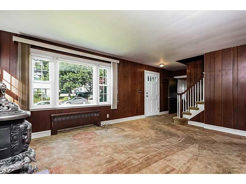 142 Chestnut Avenue, Cranston, RI 02910 MLS 1141132 Lila Delman