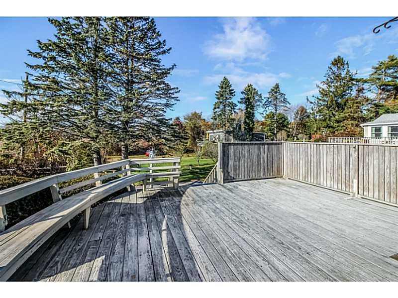 45 Chappell Road, South Kingstown