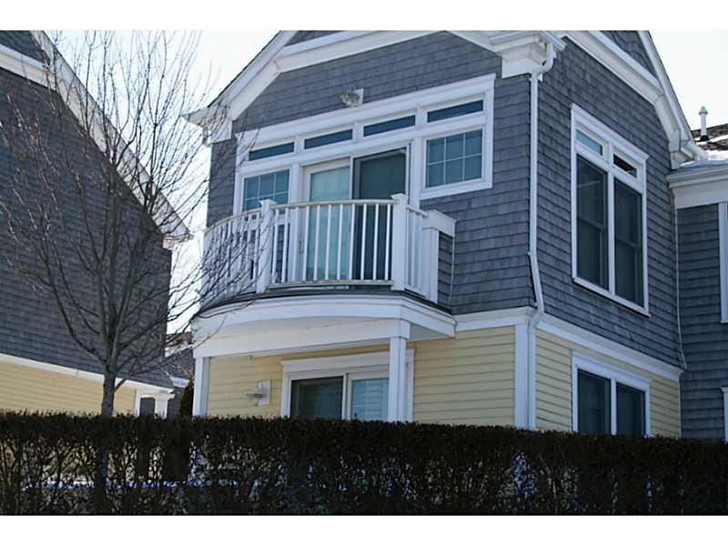 20 Narragansett Avenue  706, Narragansett