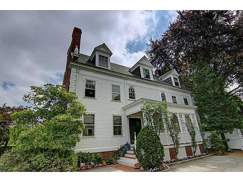 49 Orchard Avenue, Providence