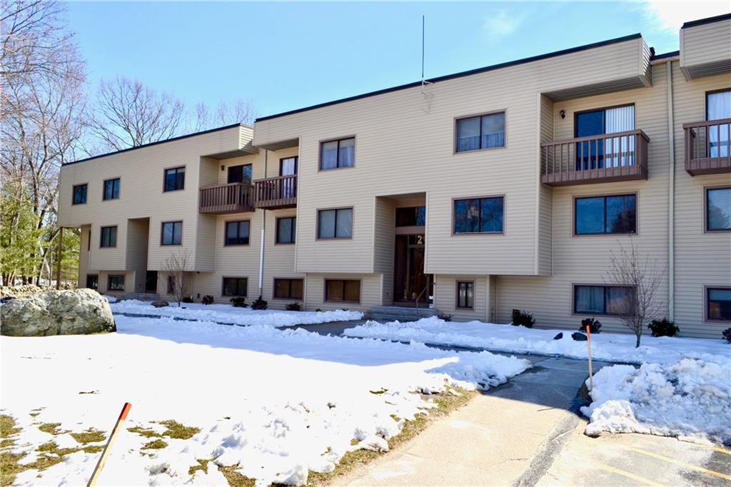 196 Old River Road, Unit#110, Lincoln