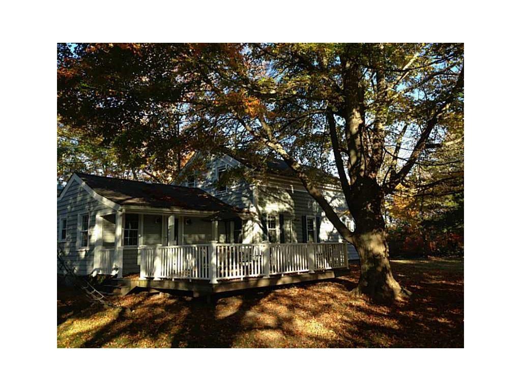 966 Saugatucket Road, South Kingstown