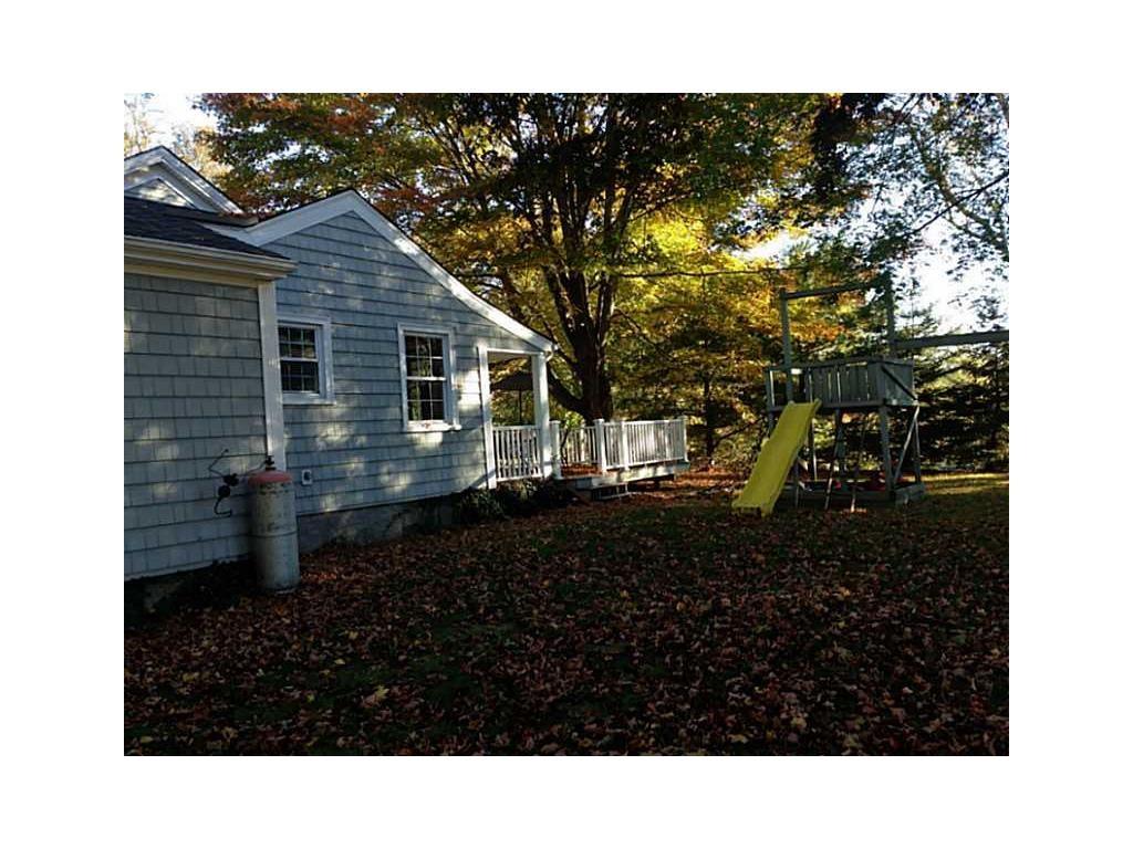 966 Saugatucket Road, South Kingstown