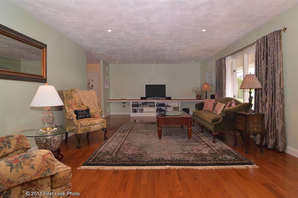 31 Patricia Ann Drive, Bristol, RI 02809 MLS 1157014 Lila Delman