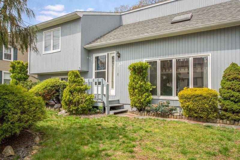 13 Patricia Drive, North Providence, RI 02911 MLS 1158691 Lila Delman