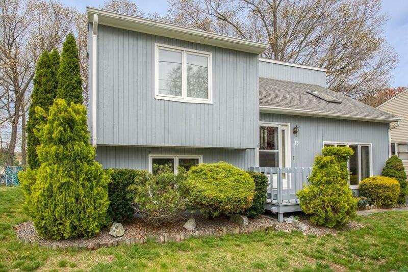 13 Patricia Drive, North Providence, RI 02911 MLS 1158691 Lila Delman