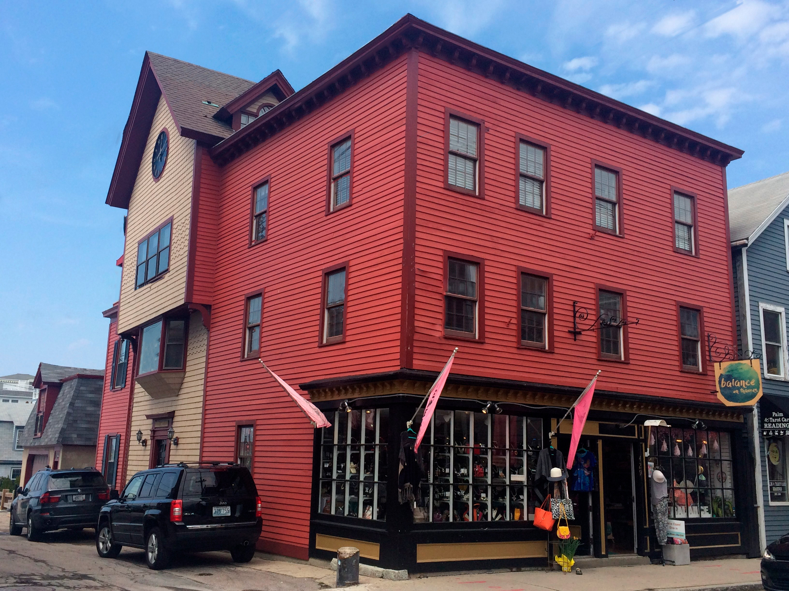 RECORD COMMERCIAL SALE IN NEWPORT