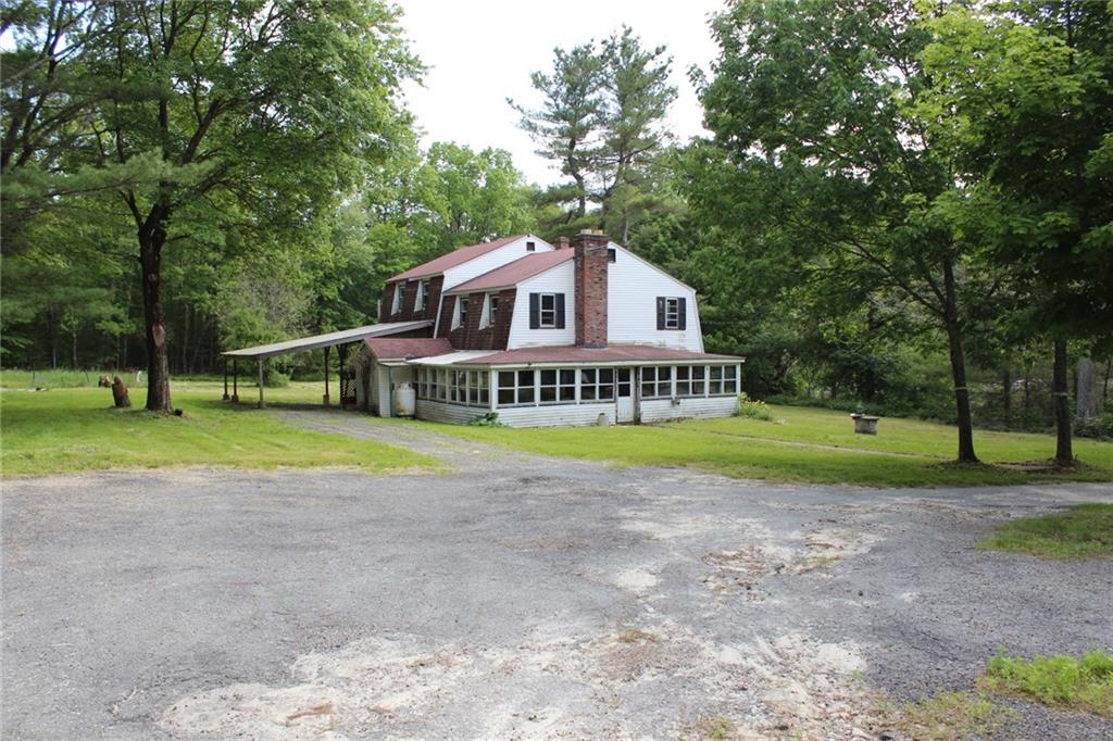 142 East Killingly Road, Foster