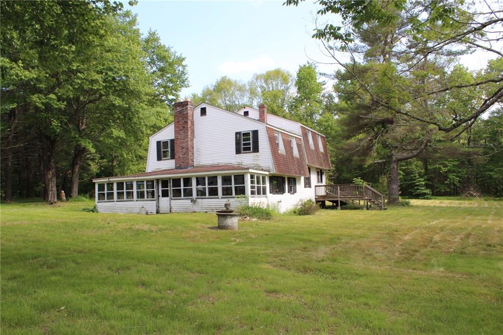 142 East Killingly Road, Foster