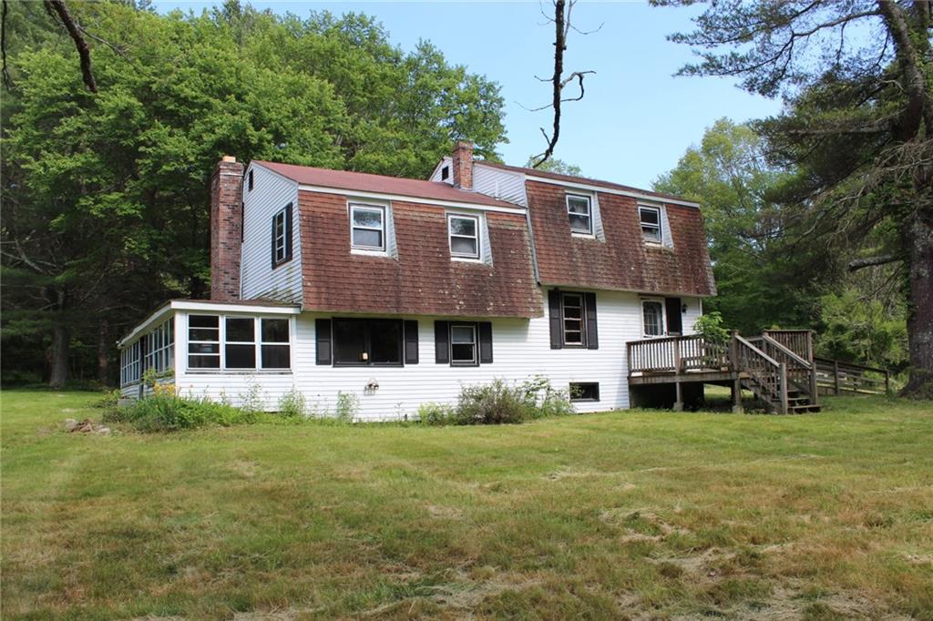 142 East Killingly Road, Foster