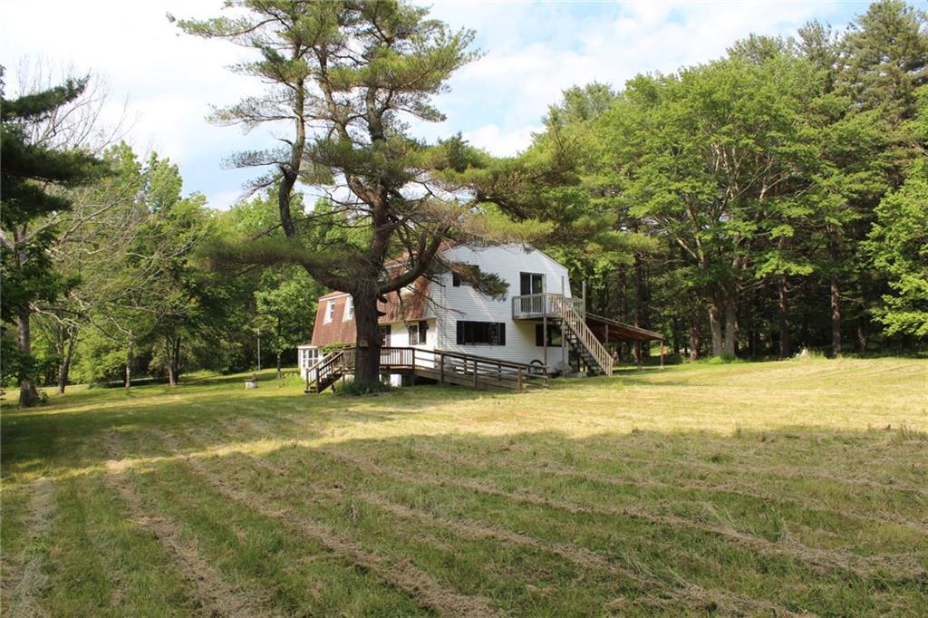 142 East Killingly Road, Foster