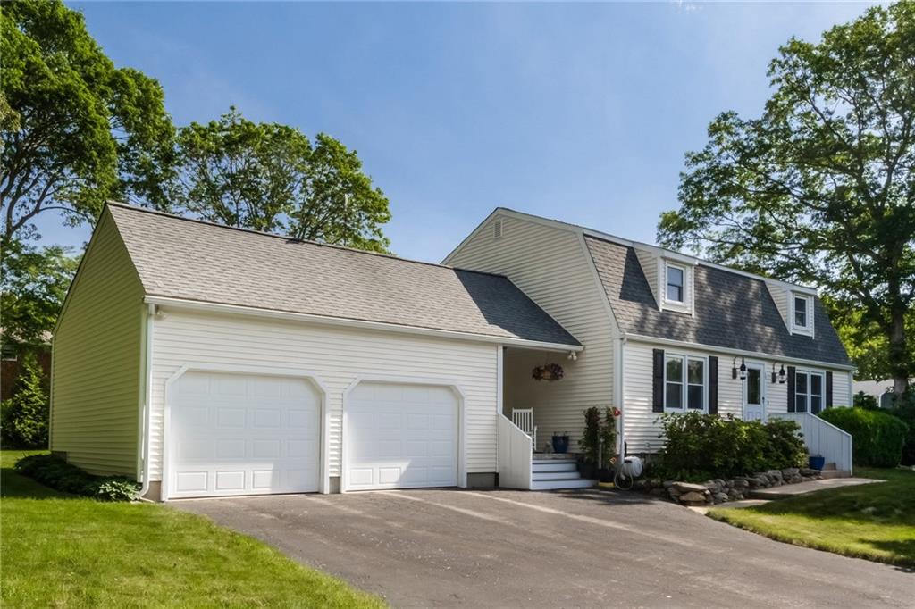 39 Secluded Drive, South Kingstown