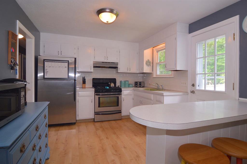 19 Cynthia Drive, North Smithfield, RI 02896 MLS 1165270 Lila Delman