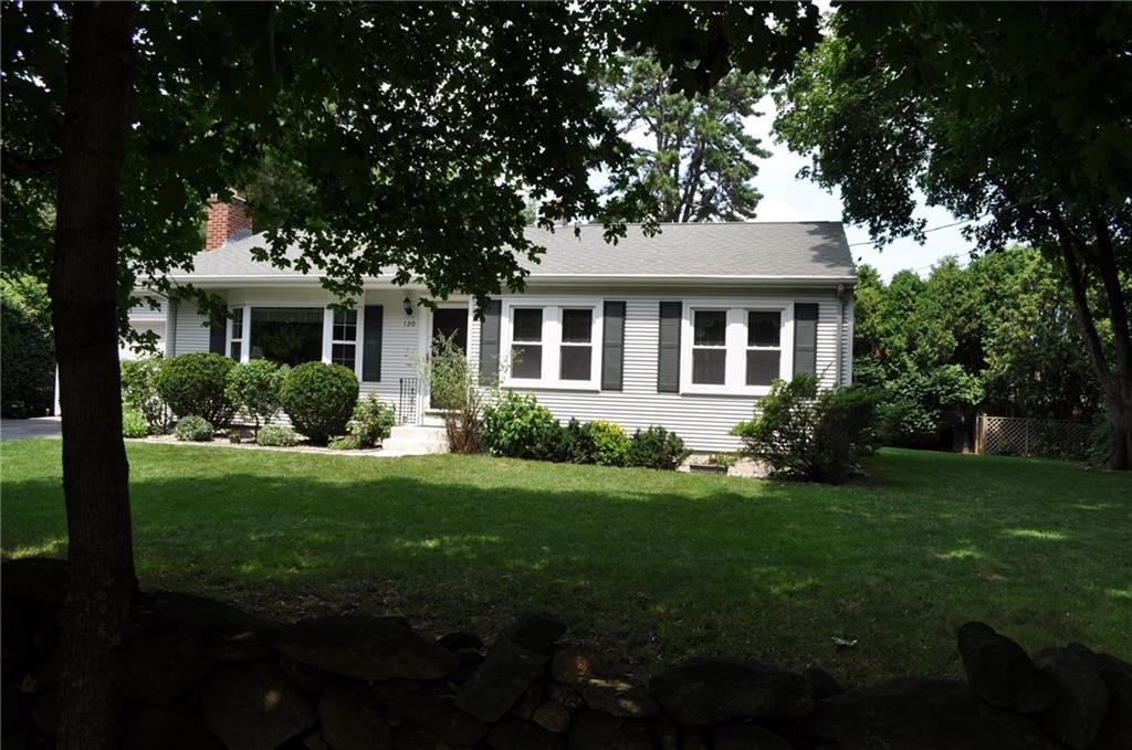 120 Essex Road, North Kingstown