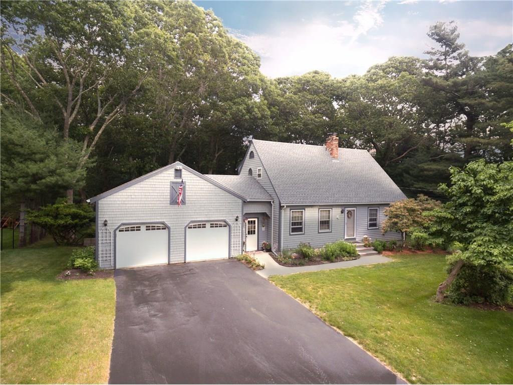 127 Signal Rock Drive, North Kingstown