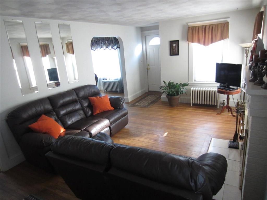 35 Ivanhoe ST, Cranston Lila Delman